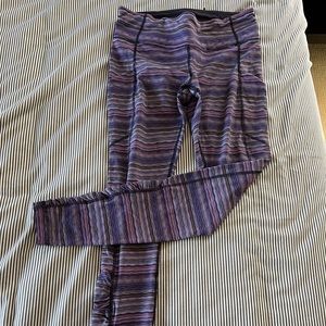 Lululemon leggings with pockets!